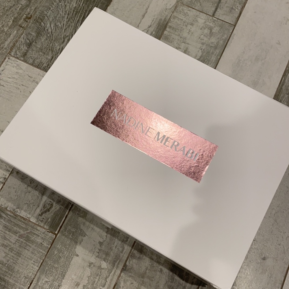 Nadine Merabi Authentic White Magnet Flap On Lead Empty Box Storage Contrast - Picture 2 of 10